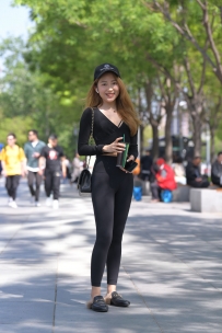 【精选街拍】Vol.2651 黑色系更显白 [66P-1.11GB]