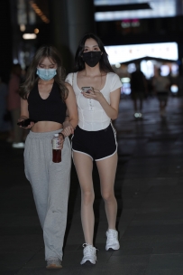 【精选街拍】Vol.2364 青春年华 [24P+1V-401MB]