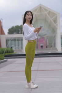 【精选街拍】Vol.2559 一始街拍作品 - 绿色瑜伽裤美女 工 [933P-20.0GB]