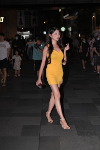 【精选街拍】Vol.2882 黄色吊带裙 [189P+1V-6.11GB]