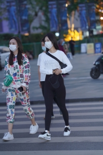 【精选街拍】Vol.2094 简单清爽瑜伽裤 [95P-1.38GB]